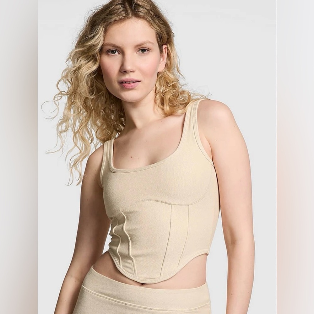 PINK Victoria's Secret Cream Sculpted Cropped Tank Top